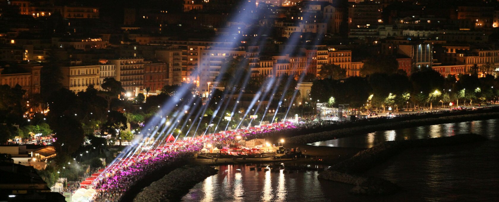 napoli_pizza_village