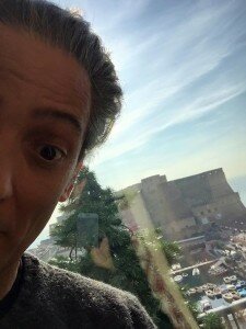 selfie di Fiorello a Napoli