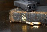 bibbia pistola