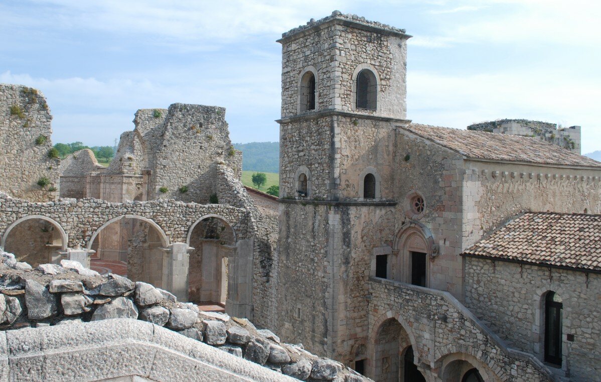 Sant'Angelo dei Lombardi: Abbazia Benedettina di San Guglielmo al Goleto.